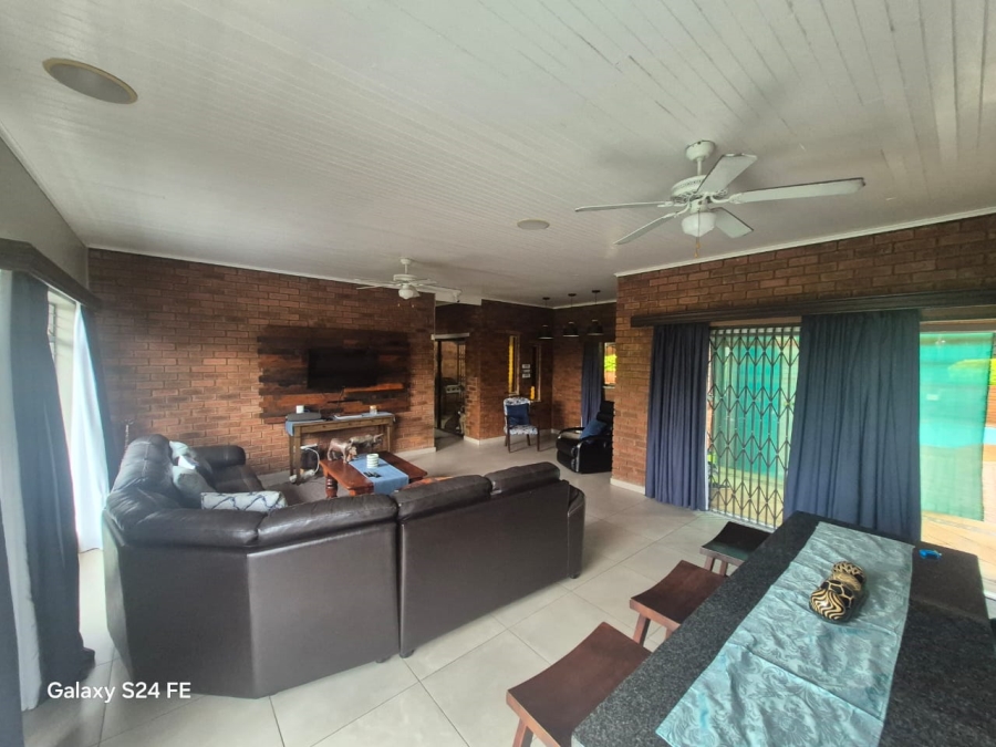 4 Bedroom Property for Sale in Safari Gardens North West